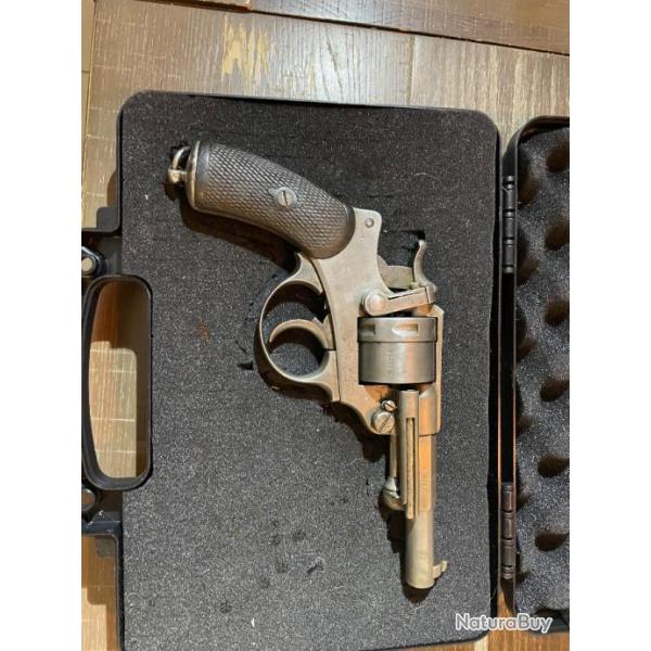 vends revolver mod�le 1875 chamelot delvigne bon �tat +