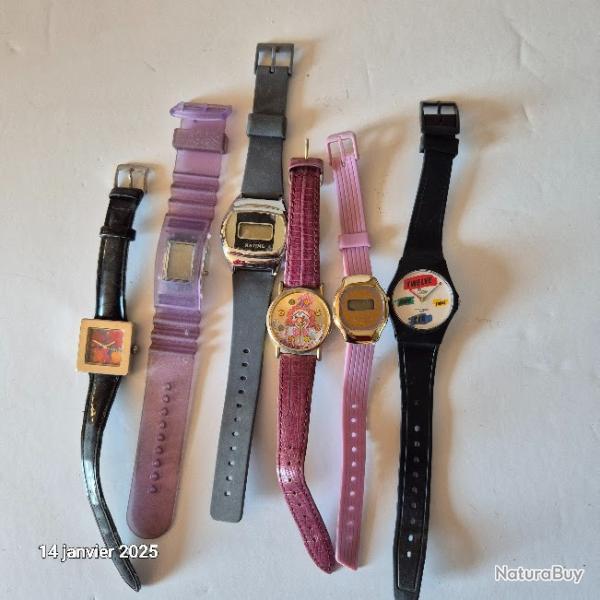 Lot de 5 montres modernes fantaisies et 1 Montre Num�rot�e ANDY WARHOL Les Parfums N� 08708