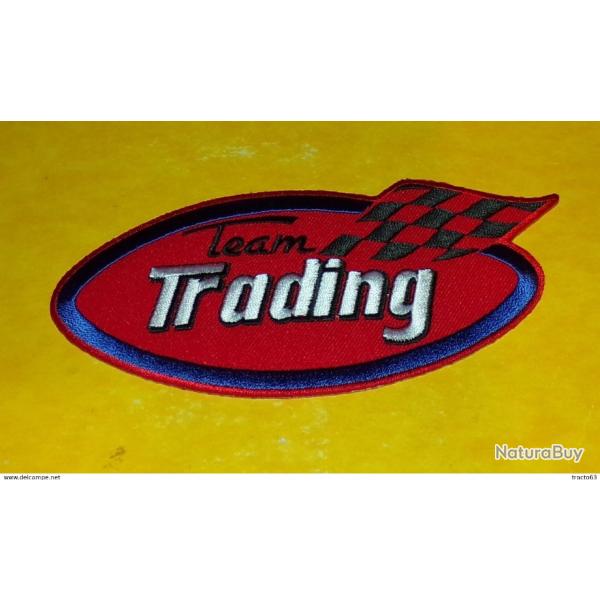 TISSU PATCH : TEAM TRADING, DIAMETRE 9CM , BON ETAT VOIR PHOTOS . POUR TOUT RENSEIGNEMENT ME CONTA