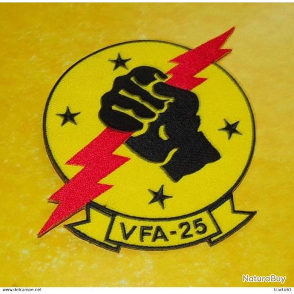 TISSU PATCH : U.S AIR FORCE , PILOTE VFA-25 , DIAMETRE 9CM , BON ETAT VOIR PHOTO . POUR TOUT RENSEI