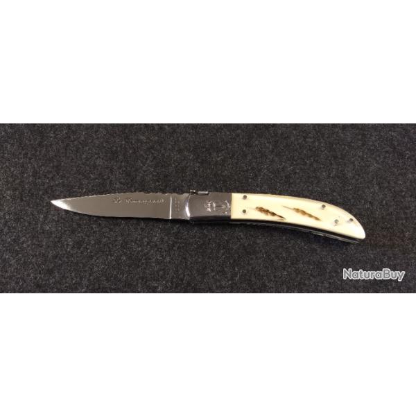 *** Le Camarguais trident forg� cisel� n�12 - R�sine Plume du Peintre ***