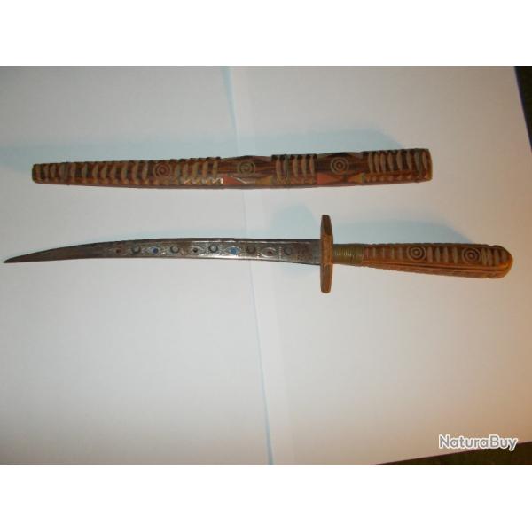 ancien couteau poignard flissa berb�re arabe d�sert bois sculpt� alg�rie ethnique magrheb militaria