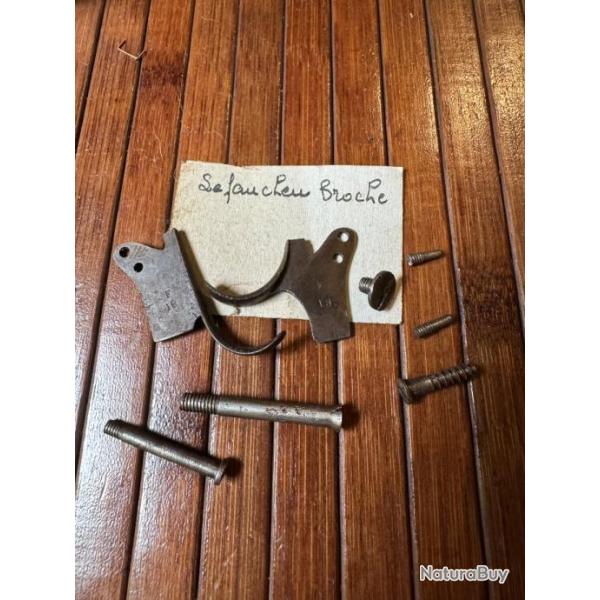 PI�CES POUR FUSIL A BROCHE LEFAUCHEUX ET SIMILAIRE QUEUES DE D�TENTE ET VIS