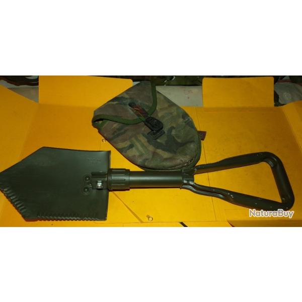 ARMEE DES PAYS BAS : PELLE PLIANTE AVEC SON ETUI CAMOUFLAGE FEUILLAGE , LONGUEUR OUVERTE 60 CM ET 24