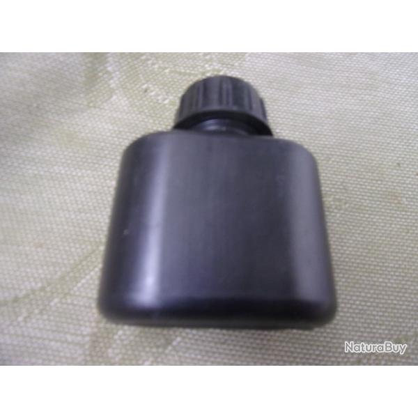 huilier r�glementaire en plastique marqu� 1