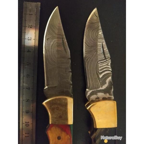 Lot de 2 authentiques couteaux damas,250 couches avec etui en cuir