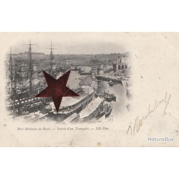 CPA -  Port Militaire de Brest ,Entr�e d'un Transport . N�214