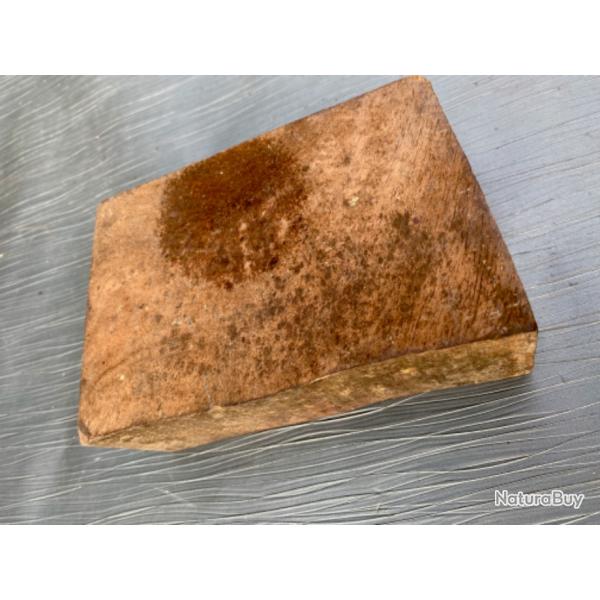 Bloc de noyer pour plaquettes de crosse ou poign�e de revolver