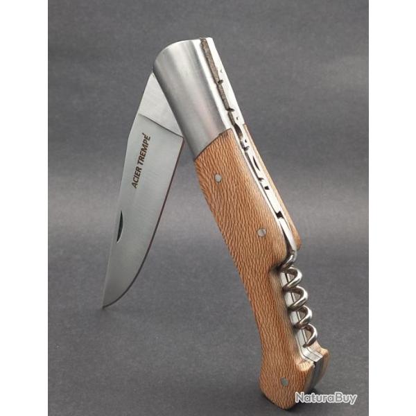 Couteau de poche pliant, manche en bois de platane.