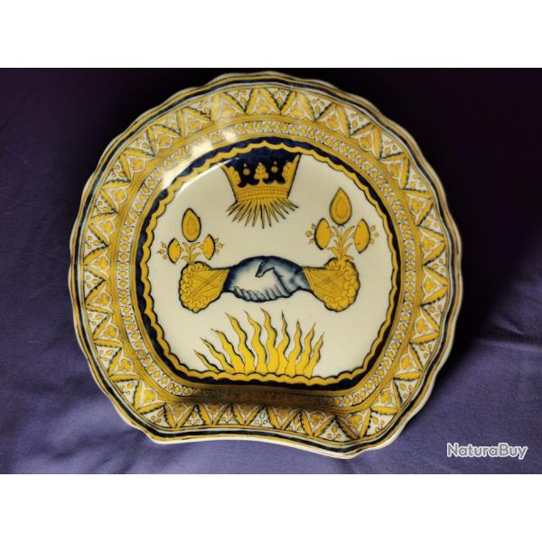 ancien Plat � barbe ma�onnique XIX faience