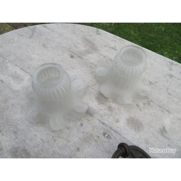 Art D�co - Ancienne paire de tulipe de lampe en verre press� moul� - FRANCE (Vers 1930)