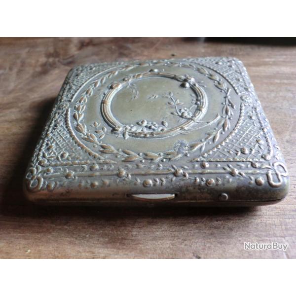 porte cigarette voyage avec  motif