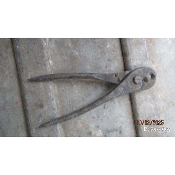 pince sertir d�molition maquis d�tonateur US army d�to seconde guerre mondiale WW2 d�barquement para