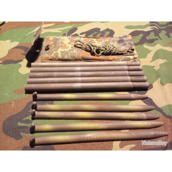Pochette Mt 5 lments + 5 piquets pour tente Bundeswehr camouflage Flecktarn