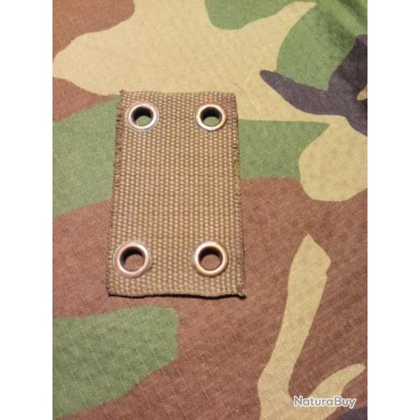 Adaptateur pour ceinture fixation du porte chargeurs, gourde, pelle, sac � pain