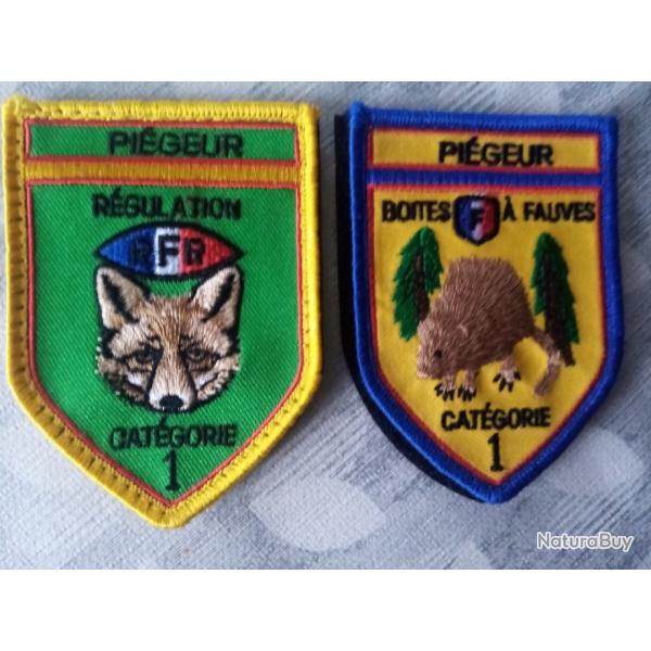 vend 2 �cussons neuf brod� pi�geur