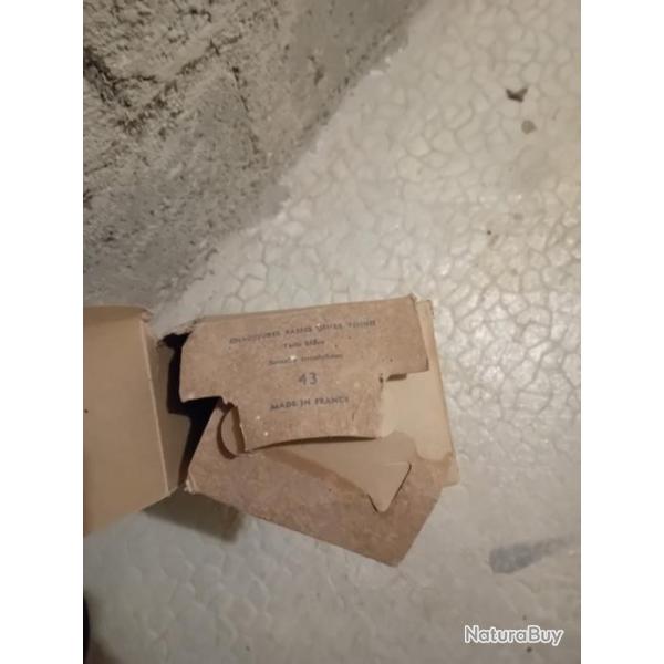 INDOCHINE-ALGERIE Paire de chaussures toile  r�glementaires genre converse taille 43 NEUVES Rare