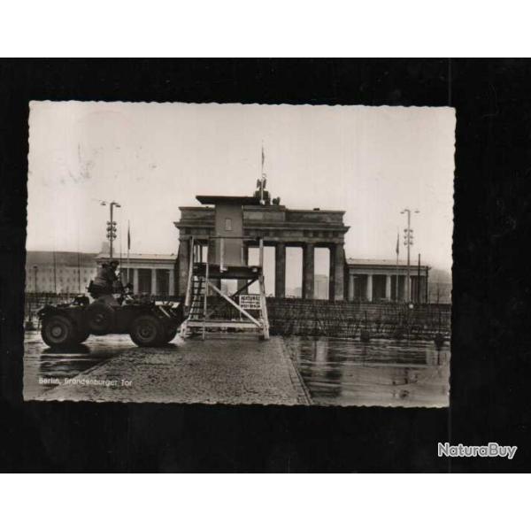 berlin porte de brandebourg  mur de berlin mirador , automitrailleuse , berlin ouest 1964