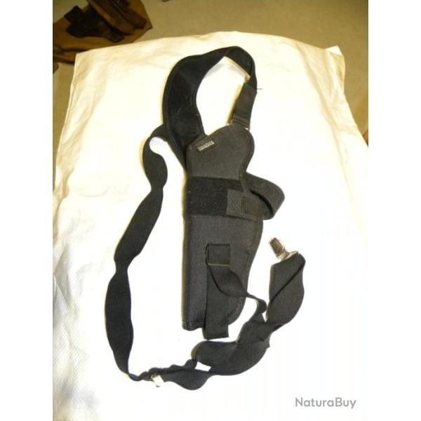 HOLSTER D EPAULE POUR REVOLVER