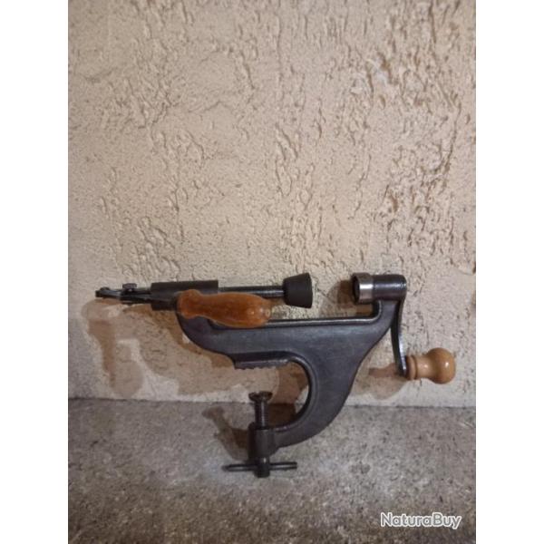 Sertisseur syst�me lat�ral calibre 16.