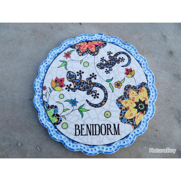 Souvenir de vacances - Dessous de plat vintage en c�ramique souvenirs de Benidorm-ESPAGNE(Vers 1990)