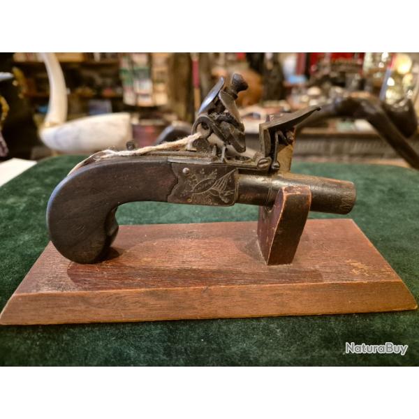 Superbe pistolet de voyage � Silex XVIII - complet, en parfait �tat de fonctionnement