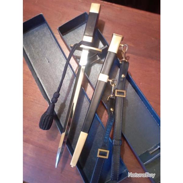 Ancienne dague Fran�aise de l arm�e de l air Mle 1934 de S/Off compl�te dans sa bo�te. ann�es 60