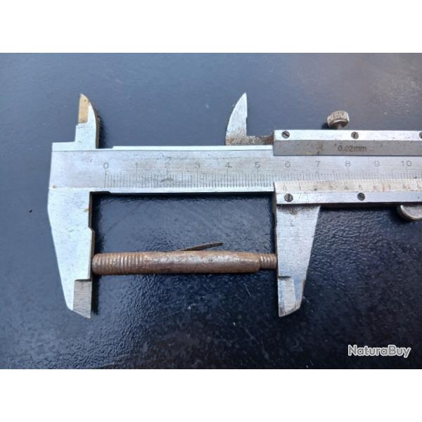 Axe de barillet revolver � broches