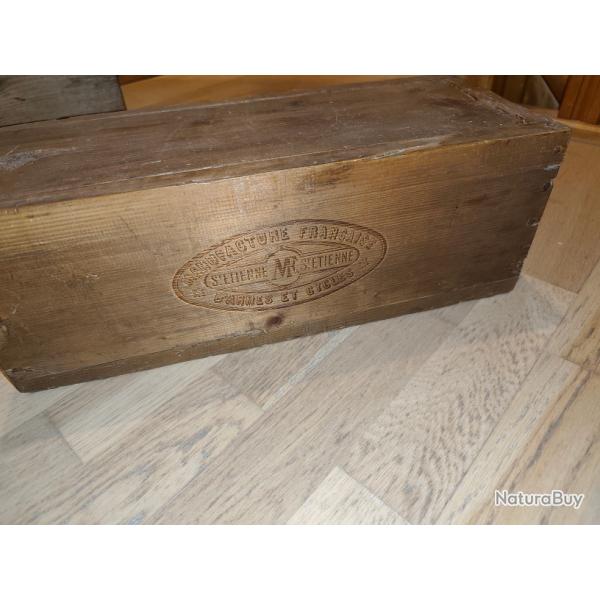 caisse en bois Manufacture francaise d'armes et cycles ST ETIENNE