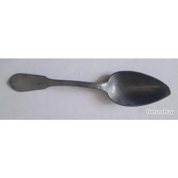 FR138505b Cuill�re r�glementaire