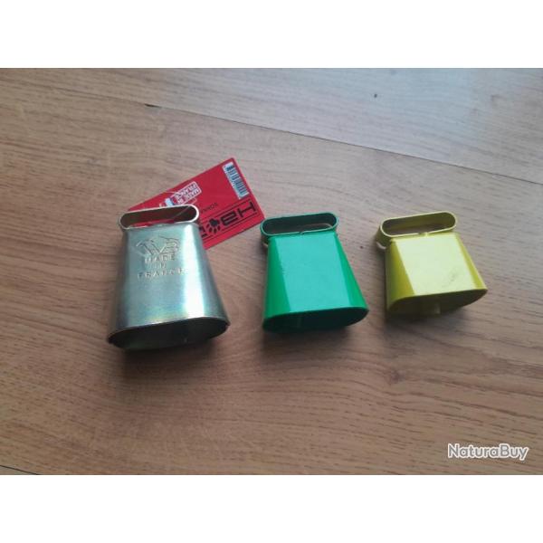 Lot de 3  cloches...  avec des sons  diff�rents