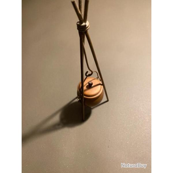 maquette de chaudron de campagne militaire en cuivre (ma r�f : 140 )