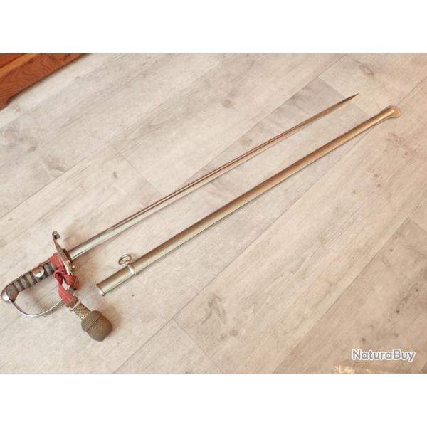 Rare sabre de gala suisse avec lame grave.