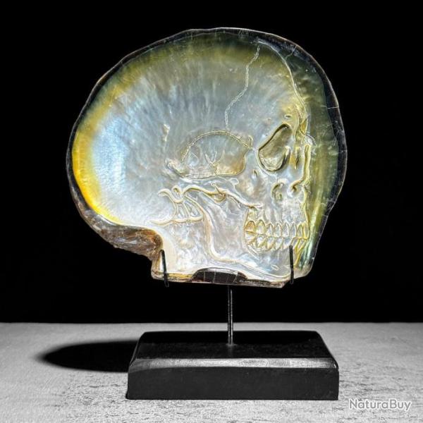 Coquille de Nacre Grav�e - motif-cr�ne