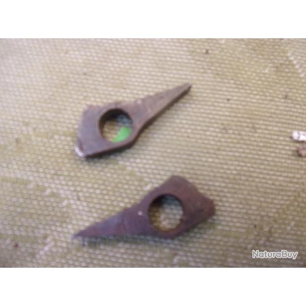 deux pi�ces  de  Manufrance pour Costo 16