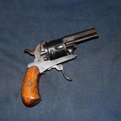 R&eacute;volver cal 320 PN  cat D