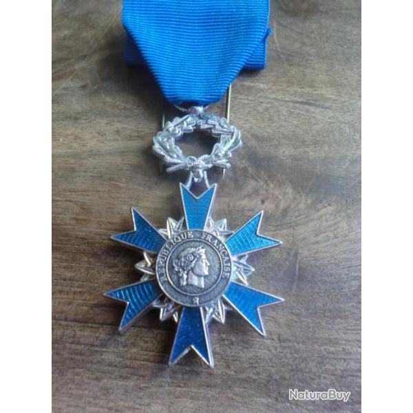 m�daille de l ordre national du m�rite