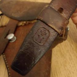 Holster dat&eacute; 41 avec sa bandouli&egrave;re pour revolver 1882 suisse ou 1882/29