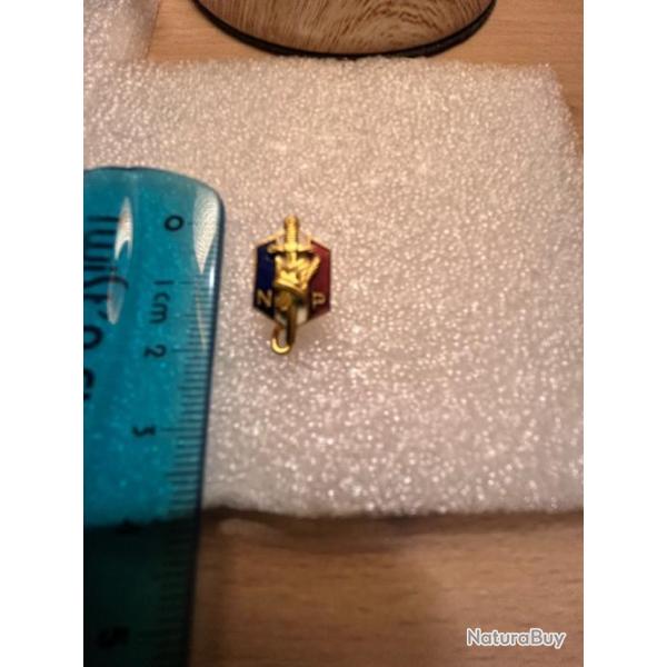 Insigne Jeunesses Patriotes 1924-1936 casque emaill�