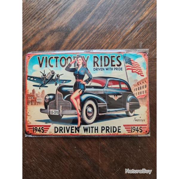 PLAQUE METAL WWII "DRIVEN WITH PRIDE"