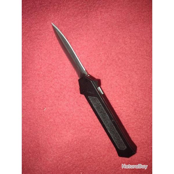 Couteau AKC lame �jectable