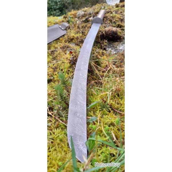 Sabre Katana Lame Damas 512 Couches Forg�e Manche Bois Tsuba Damas Etui Cuir Fabrication Artisanale