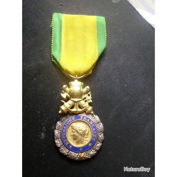 m�daille �mail valeur et discipline