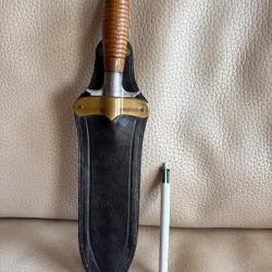 Springfield 1880 "Hunting knife " Couteau de la cavalerie am&eacute;ricaine - 1er type-  et son fourreau
