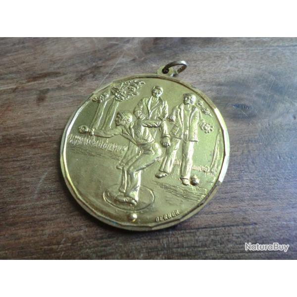 m�daille boule  sportif  /  germer