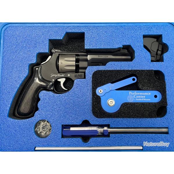 Revolver Smith & Wesson PC Model 327 WR - 9mm