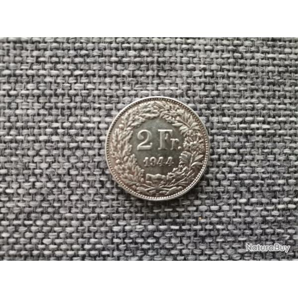 Pi�ce Suisse Chf 2.- en argent de 1944