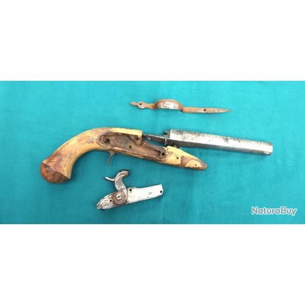Pistolet � percussion    19�m n�1A .  (a restaurer)