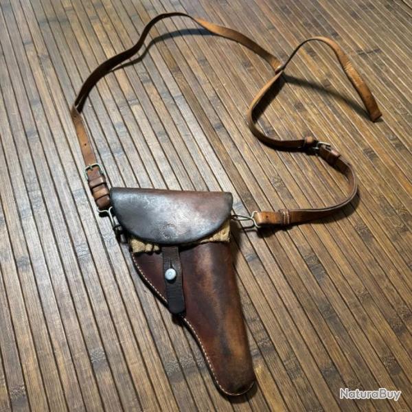 TR�S BEAU HOLSTER CUIR DE 1940 POUR REVOLVER SUISSE 1882-1929 AVEC SA SANGLE