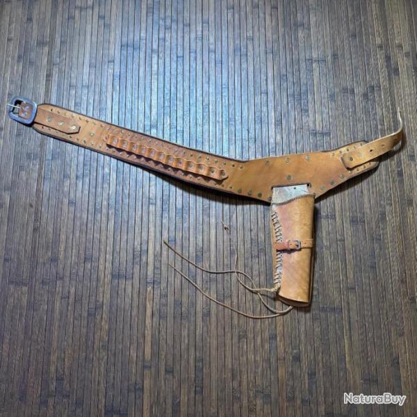 HOLSTER ET CEINTURON A CARTOUCHI�RE CUIR MARRON WESTERN